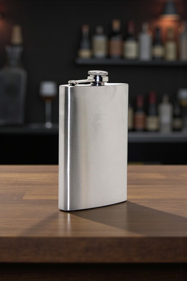 Stainless Steel Pocket Flask 6 oz (177 ml) – Durable and Stylish Design