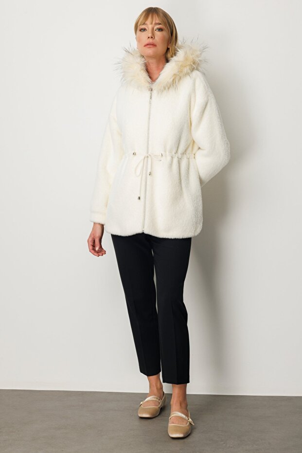 Kapüşonlu Peluş Kaban - 5