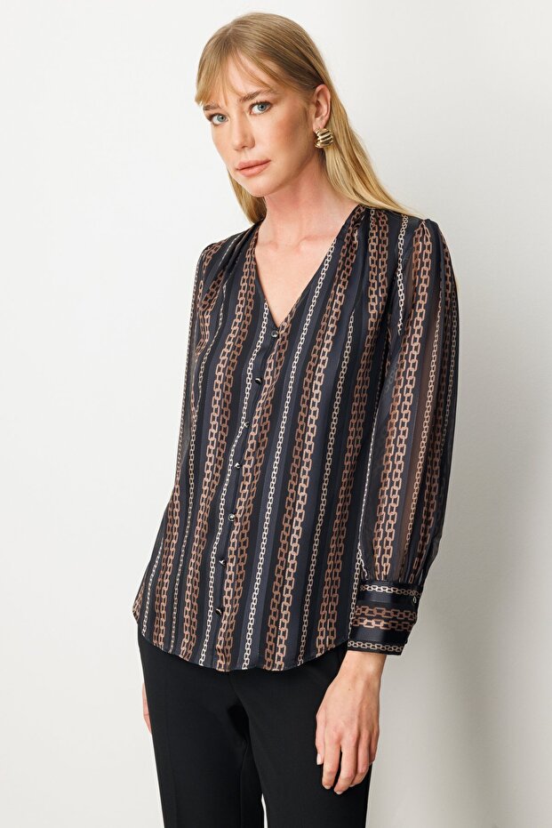 Decorated Buttoned Patterned Blouse - 2