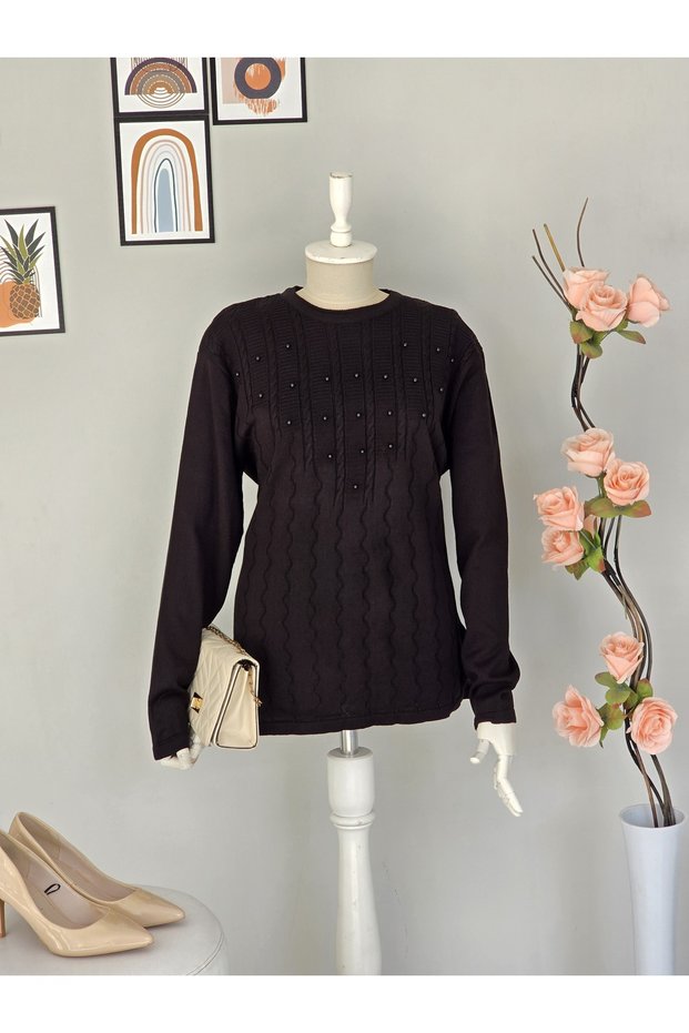 Women's Knitwear Sweater Medium Thickness Short with Bead Detail
