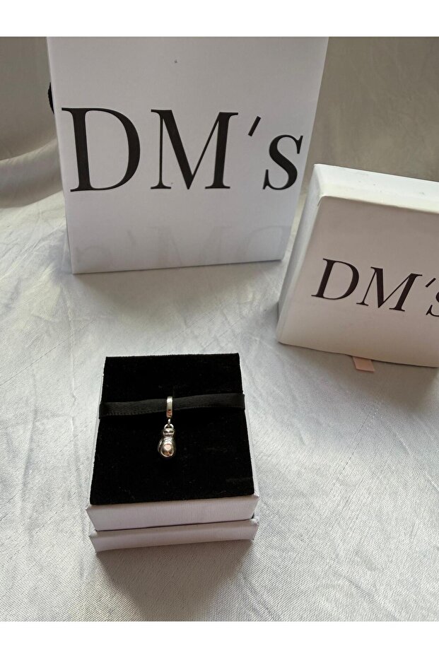 Boks Eldiveni Gümüş Charm’ı - 1