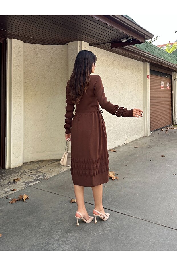 Kalp Nakışlı Şık Triko Elbise - 8