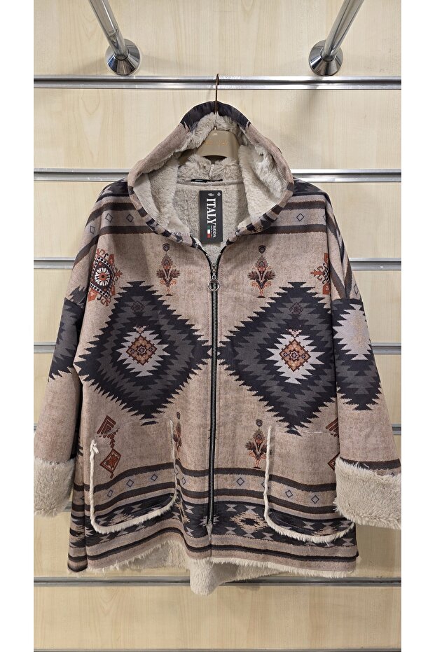 Ethnic Pattern Inside Plush Coat - 1