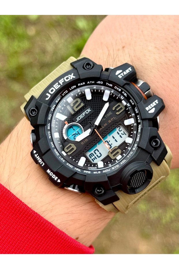 G-Shock Models Are Guaranteed to Be Luminous. Sport Stylish Waterproof Silicone Band Men Wrist Watch