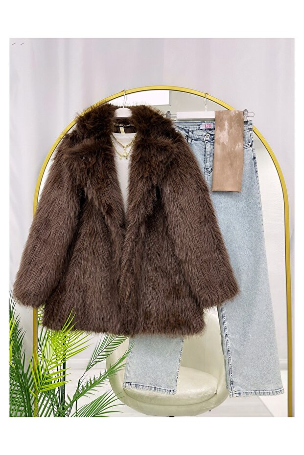 Buttoned Fur Coat - 2