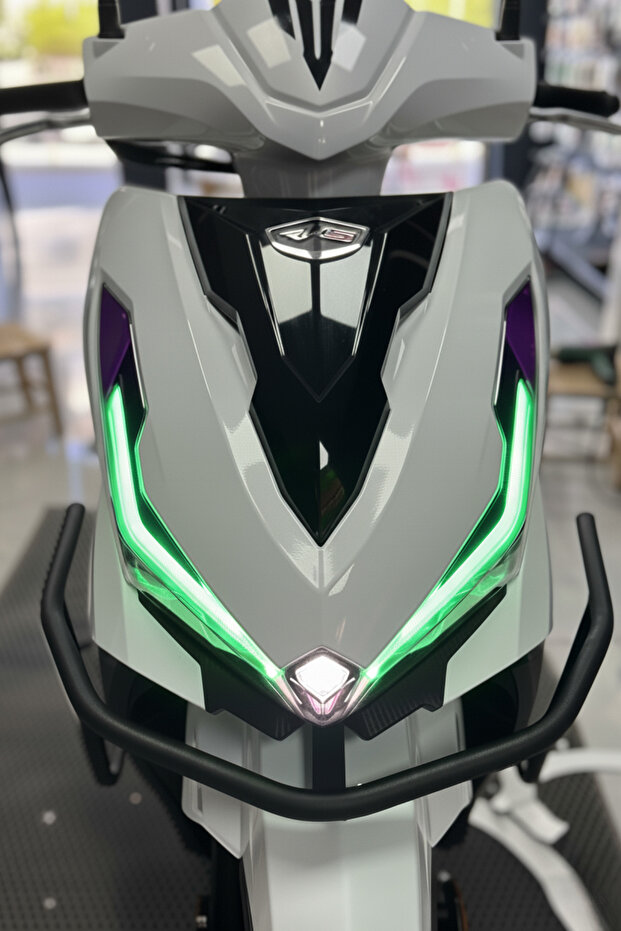 Headlight Film Headlight Design Sticker Decal for Rks Vrs 125 Scooter (Right and Left)