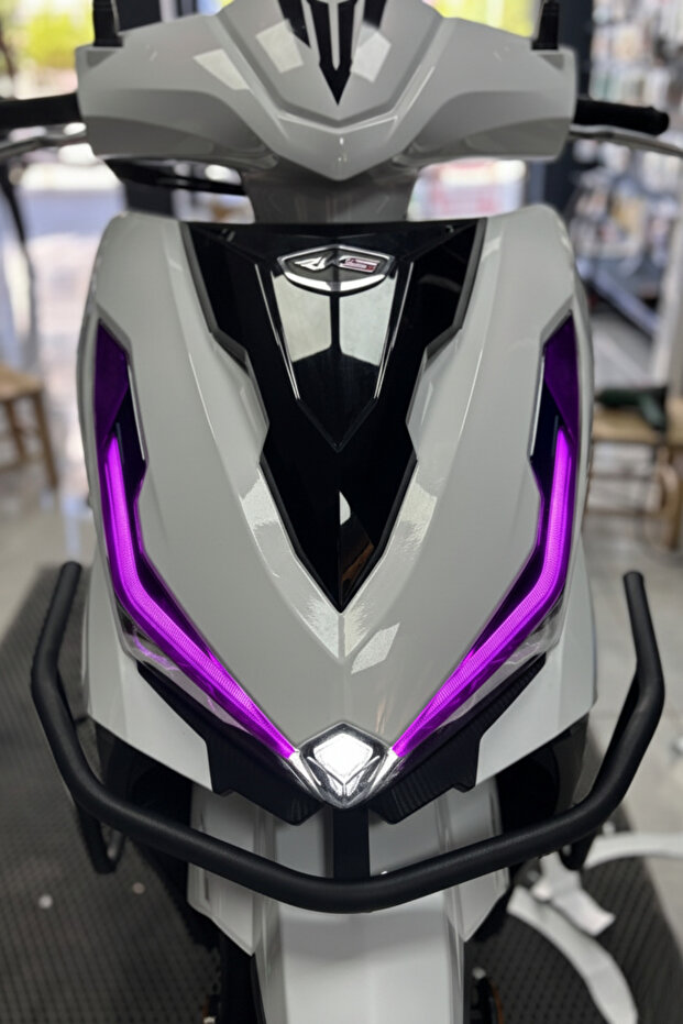 Headlight Film Headlight Design Sticker Decal for Rks Vrs 125 Scooter (Right and Left)