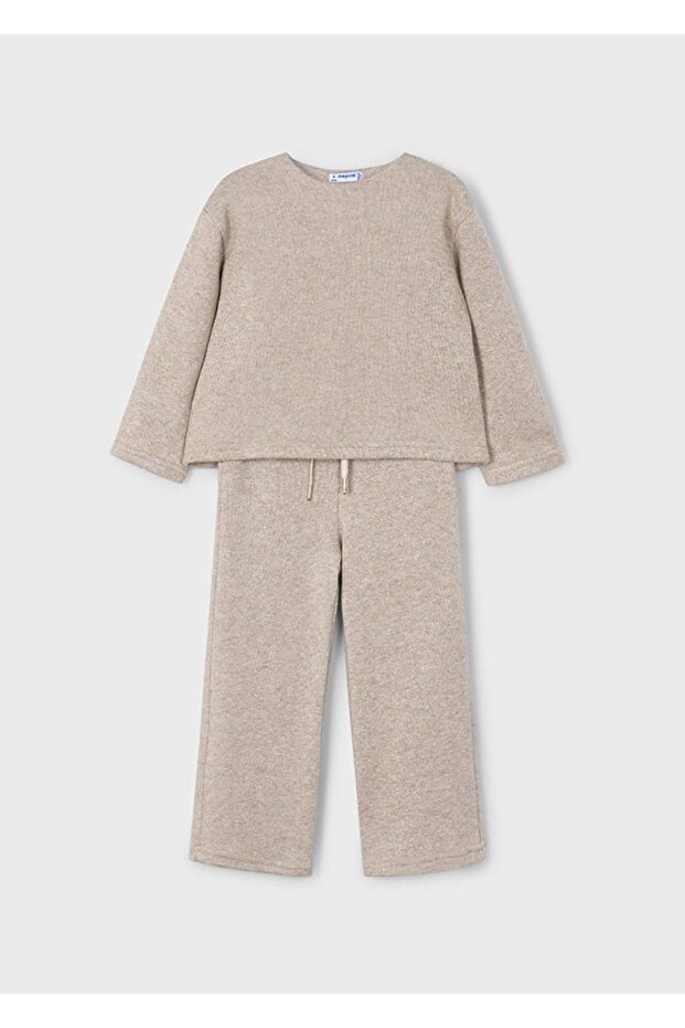 Stylishly Designed Girls' Knitwear Set_Mnvs4584