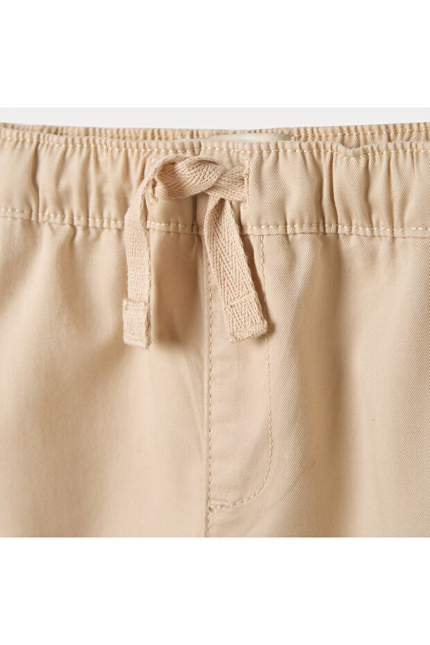 Solid Shorts with Pockets and Drawstring Closure - 3