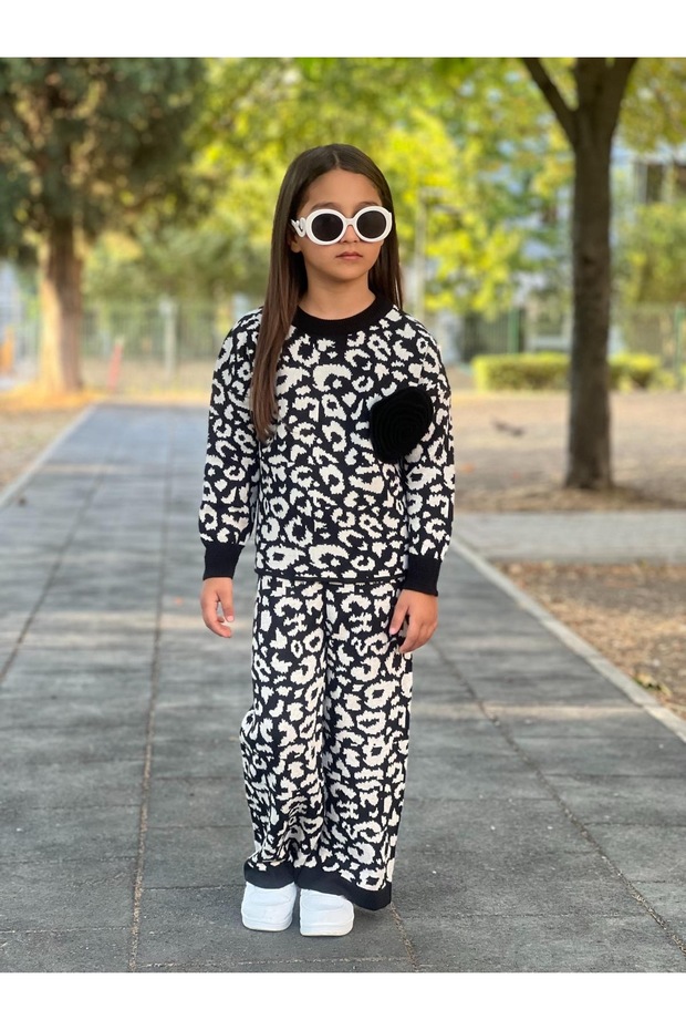2-Piece Rose-Detail Knitwear Girl's Set