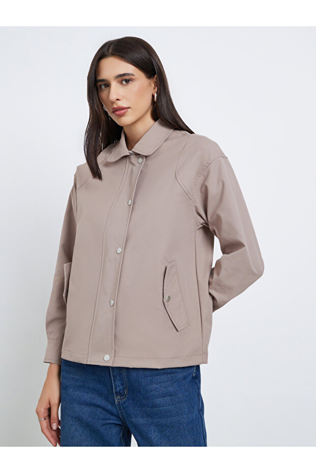Beige Regular Fit Button-Zip Jacket - 3