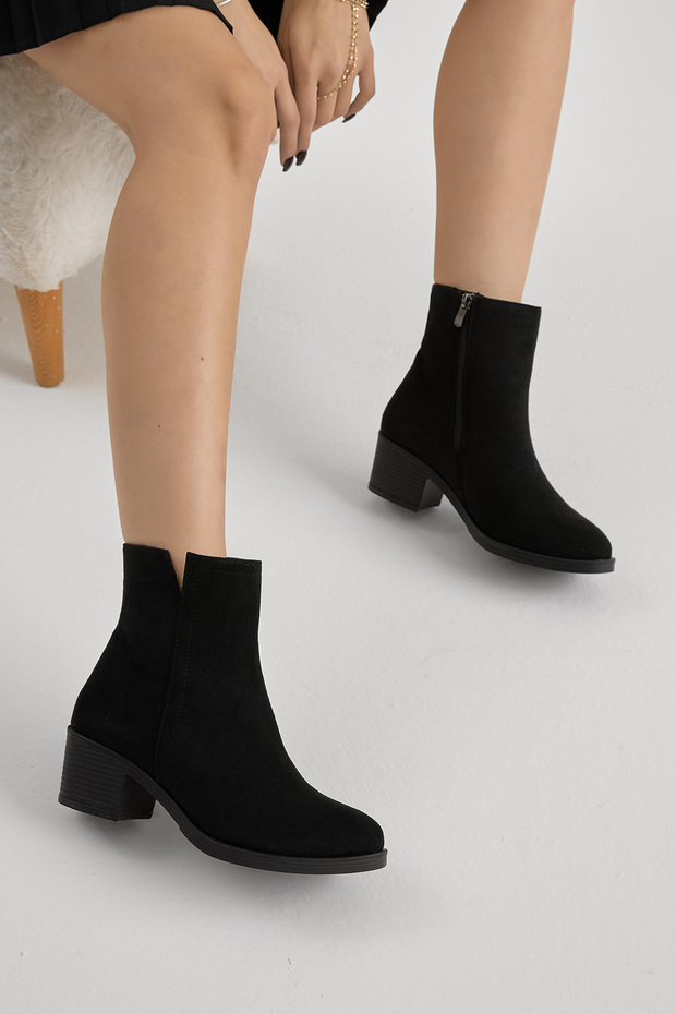 Women's Black Suede Thermo Sole Zippered Heeled Boots