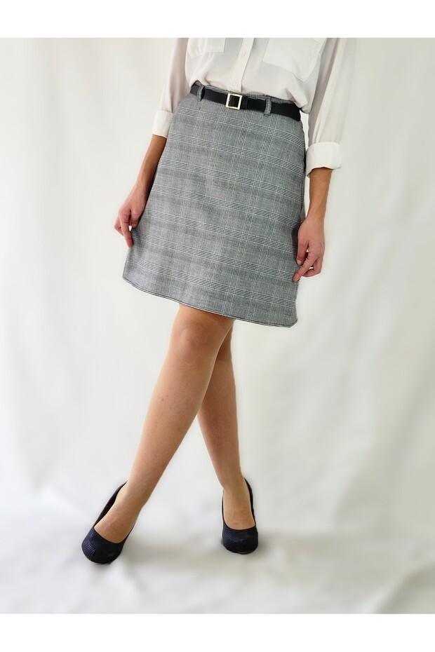 High Waist Lightweight Lycra Woven Fabric Knee-Length Gray Checked A-Line Skirt