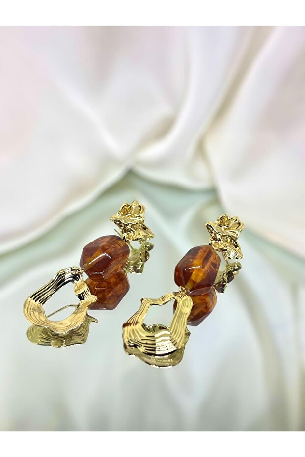 Brown beaded vintage gold earrings