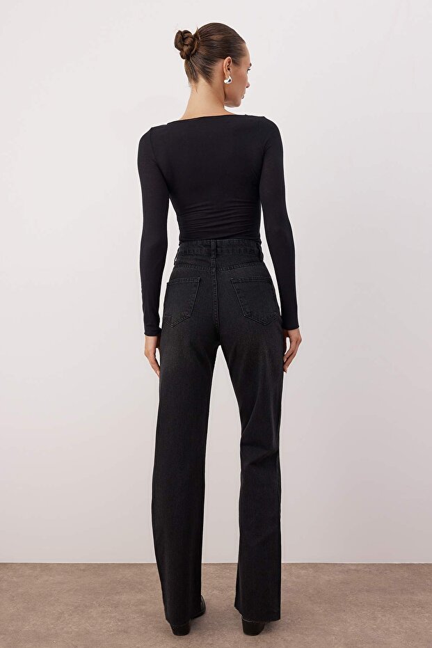 Siyah Leopar Desenli Fular Detaylı Paçası Kesikli Yüksek Bel Wide Leg Jeans TWOAW26JE00285 - 5