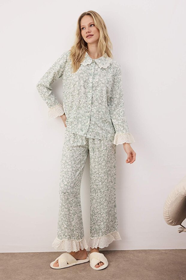 Yeşil-Çok Renkli Çiçekli Viskon Dokuma Pijama Takımı THMAW26PT00185 - 2