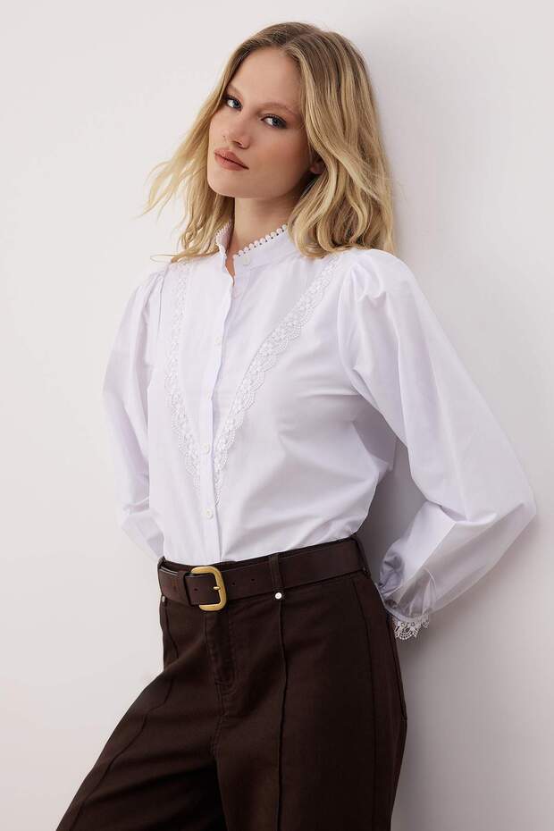 Beyaz Boho Dantel Detaylı Pamuklu Oversize Dokuma Gömlek TWOAW21GO0077 - 2