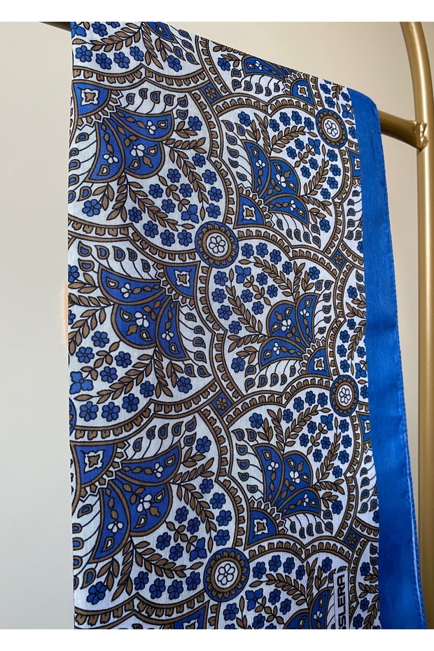 وشاح ناعم أزرق منقوش - 3