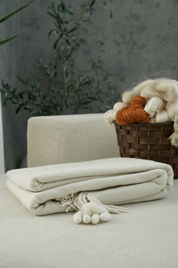 Silk Shawl Blanket (ivory)