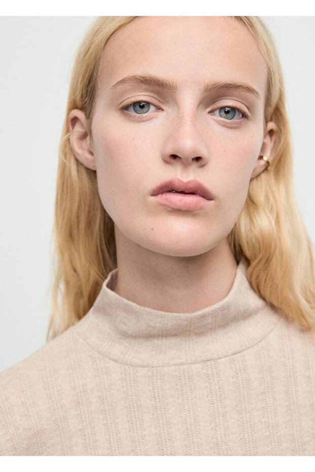 Lastikli dik yaka tişört - 7