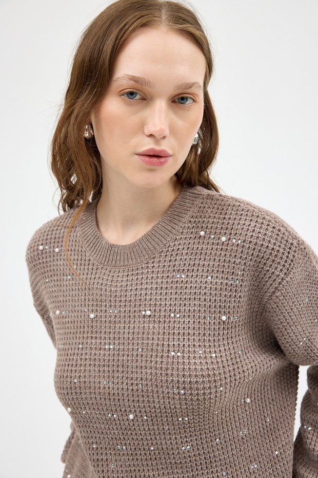 7045 Kol Örgü Detay Taşlı Kazak Koyu Vizon - 4