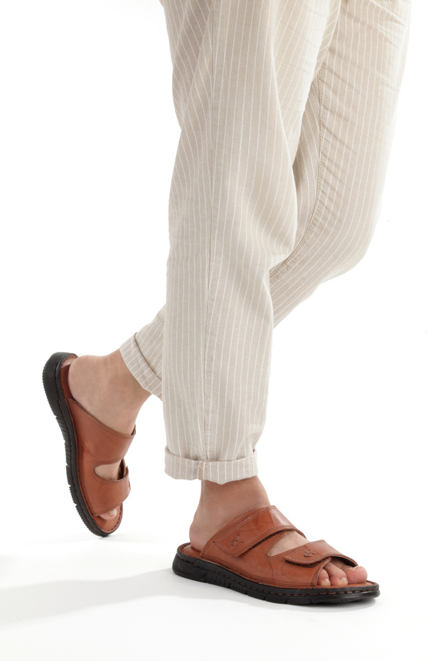 Erkek Hakiki Deri Yumuşak Tabanlı Bantlı Terlik - 1