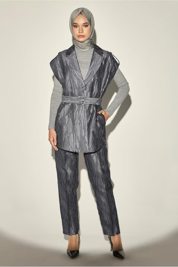 Jacquard Suit with Pants 44735