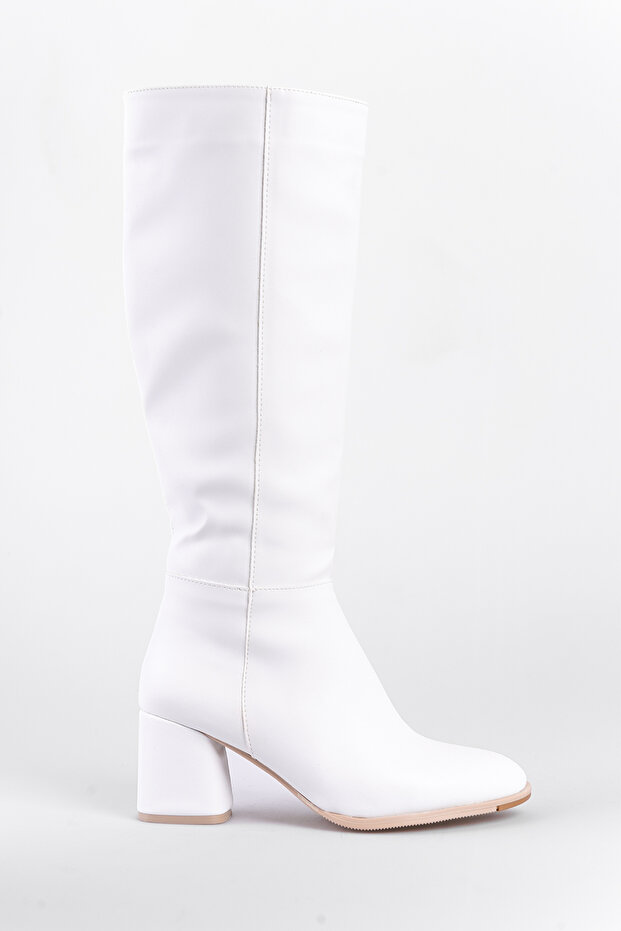 Ovális orrú oldalsó cipzáras fehér sarkú női csizma - 3
