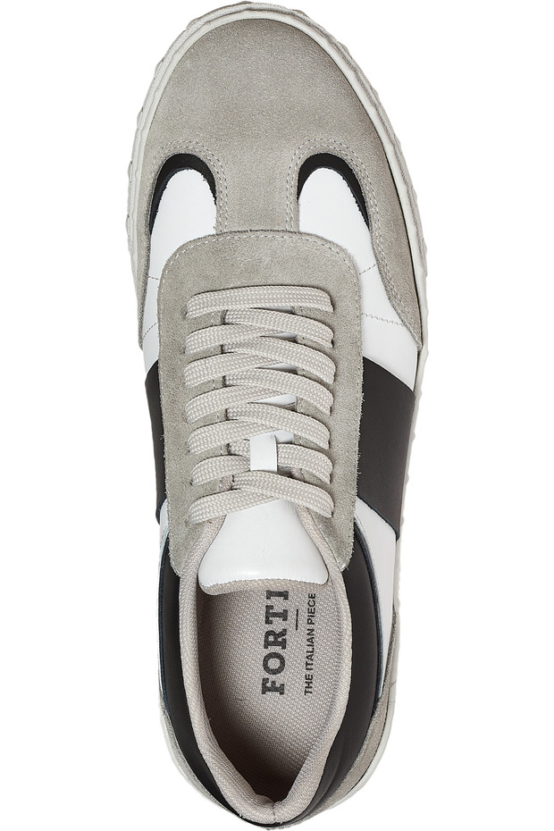 Sneaker - 2