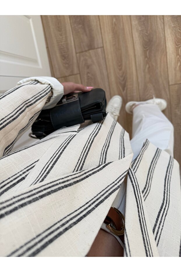 Striped Linen Jacket - 6