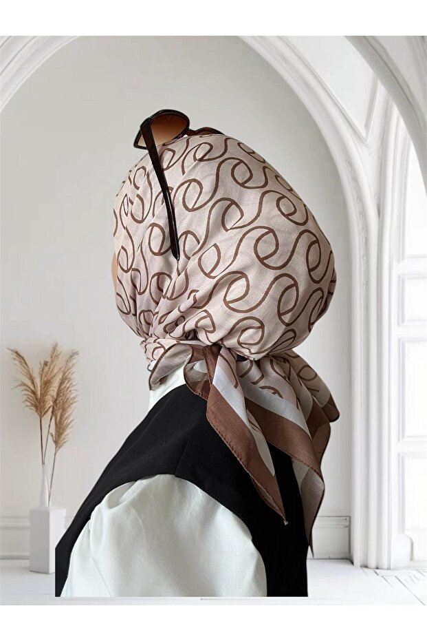 وشاح ناعم بني منقوش ملفوف - 3