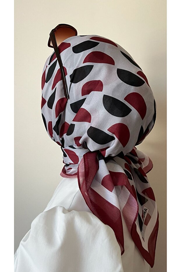 D وشاح ناعم منقوش باللون الأحمر الداكن - 5