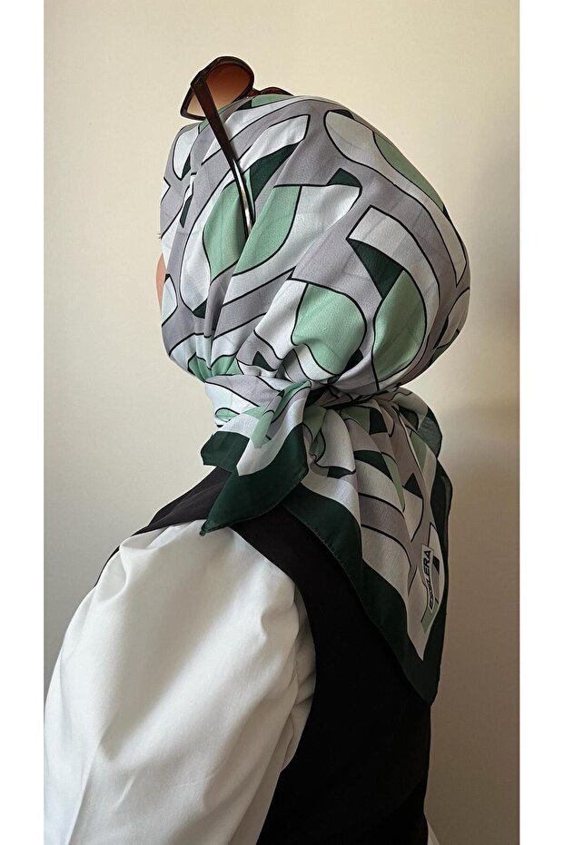 وشاح ناعم أخضر منقوش على شكل لغز حديث - 5