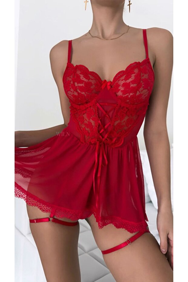 Dámský set sexy podvazkových kalhotek s krajkovými detaily a gázovými pásky na nohy - 1