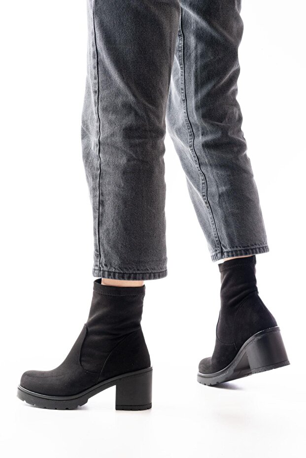 767-3040 Black Suede Daily Thick Heeled Women's Boots
