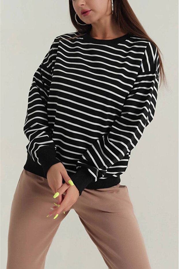 Striped Basic Sweatshirt - 1