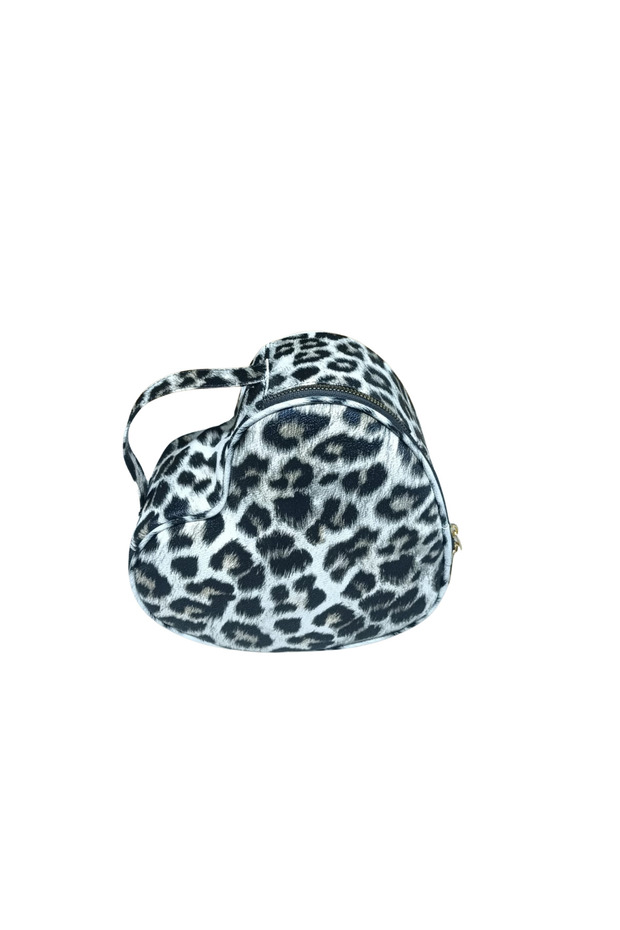 قلب كبير من الفهد الأسود - 5