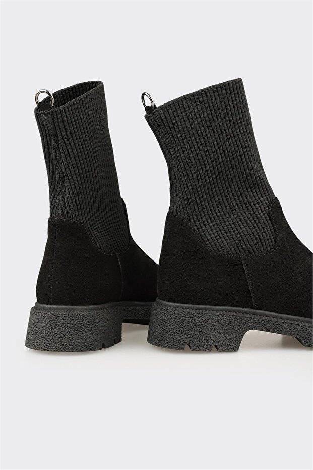Siyah Kadın Günlük Bot - 4