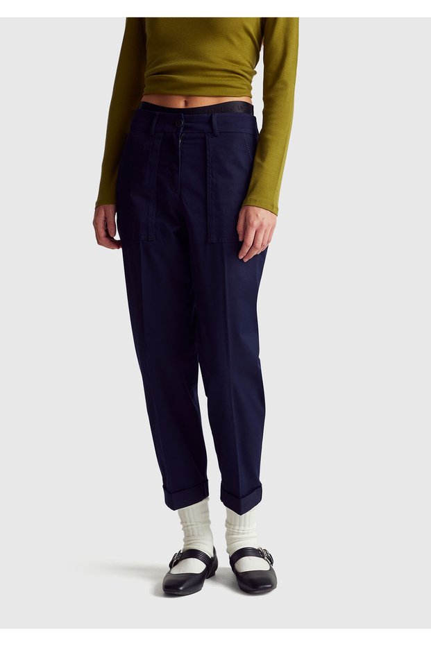 Women's navy blue cotton blend cropped trousers with front seam detail