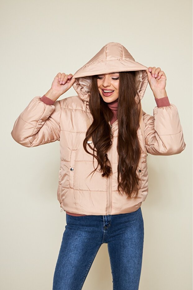 Kadın Kışlık Cepli Basic Kapüşonlu Pudra Şişme Mont - 5