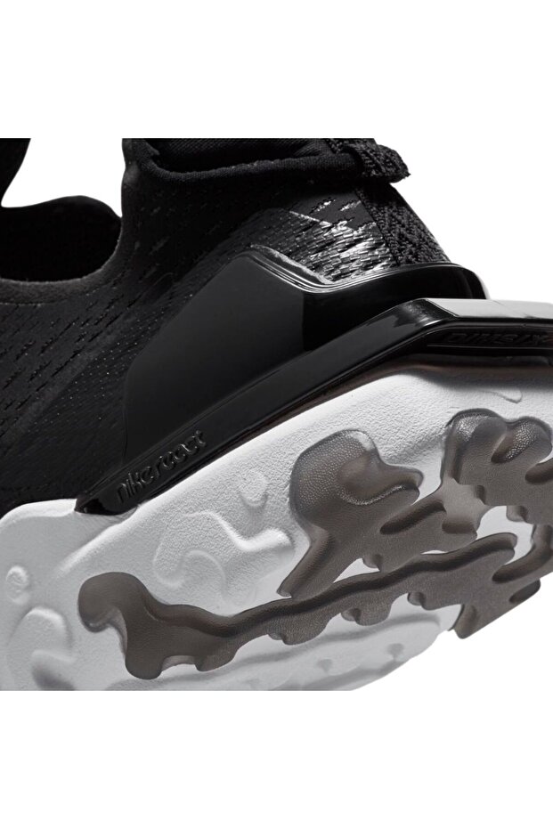 REACT VISION Men's Sports Shoes - 8