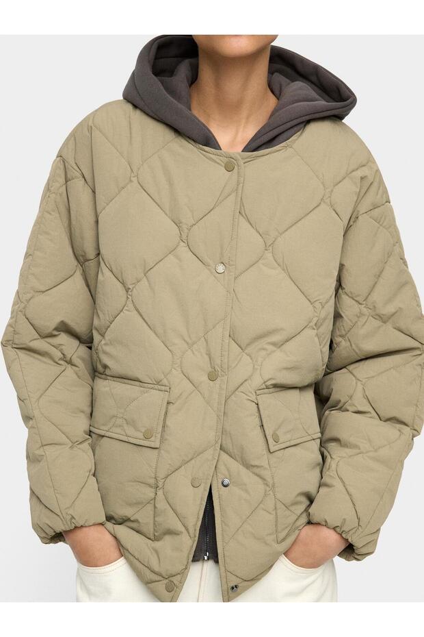 Çıkarılabilir Kapüşonlu Kapitone Ceket - 2