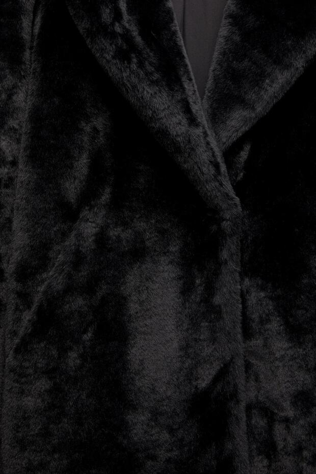 Kürk yakalı kaban - 9