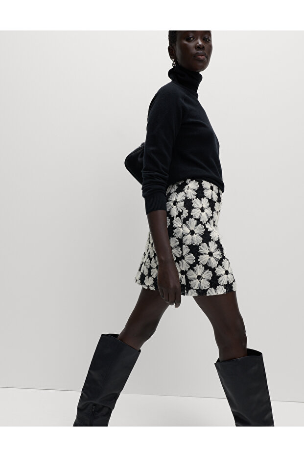 İşlemeli Mini Etek - 5