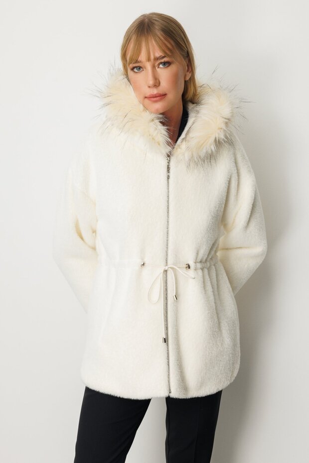 Kapüşonlu Peluş Kaban - 1