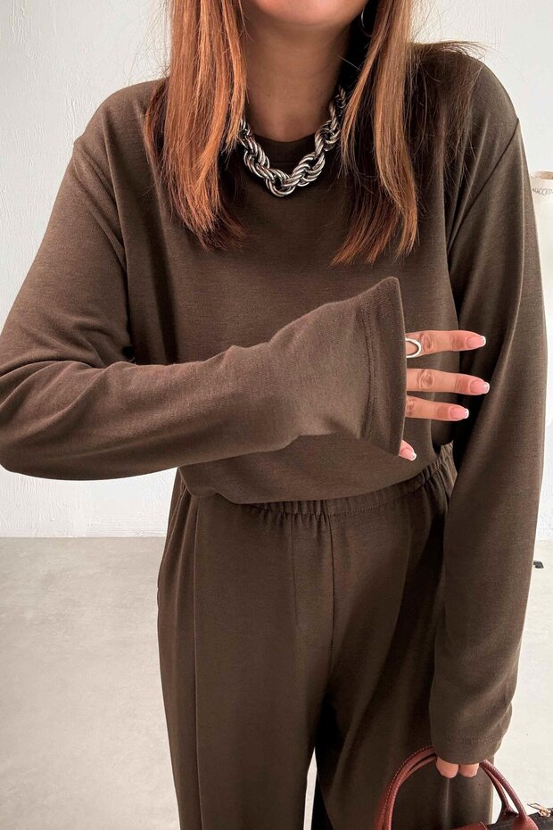 طقم رياضي كاكي أساسي - 3