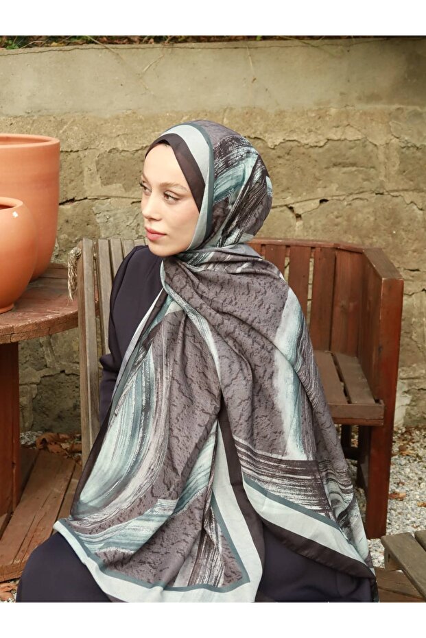 شال ميدسيزار بنمط لينا