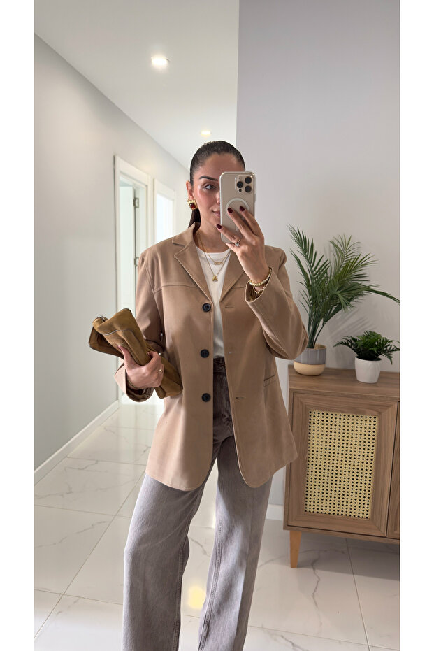 سترة من جلد الغزال بأزرار من Oswey Vizon - 1