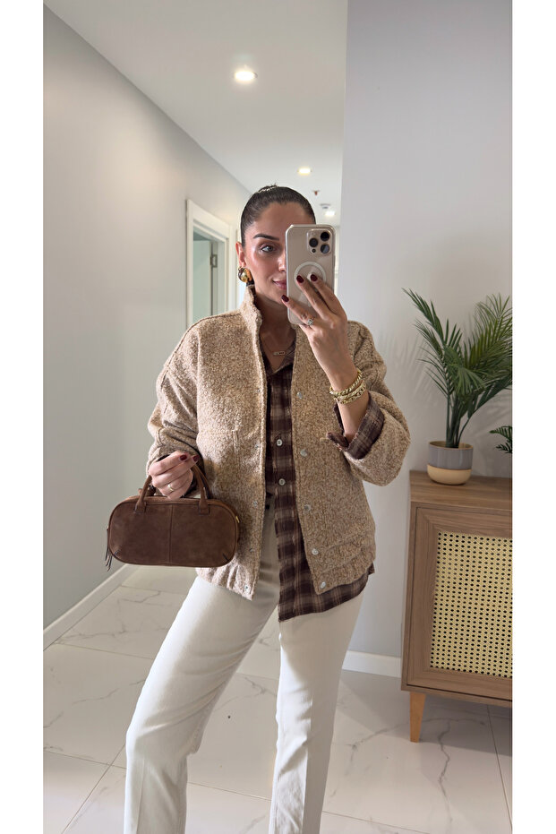 سترة ليورا ذات الأزرار على شكل جمل - 1