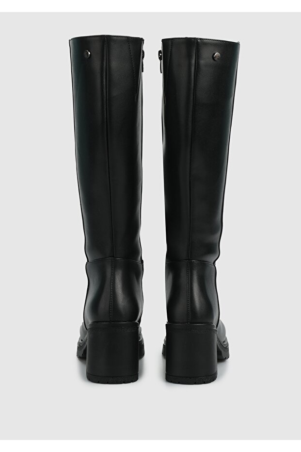 Siyah Kadın Bot - 4